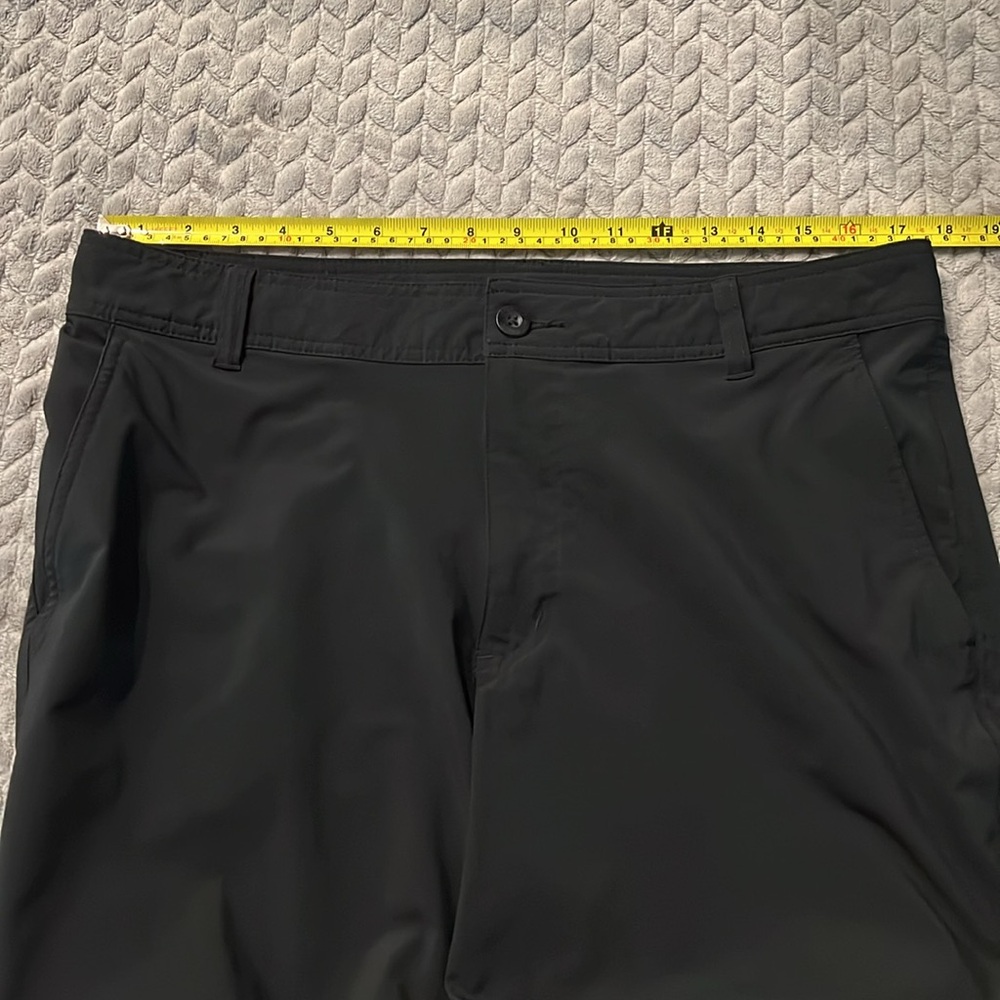 Men’s Columbia Black Shorts - Picture 8 of 9